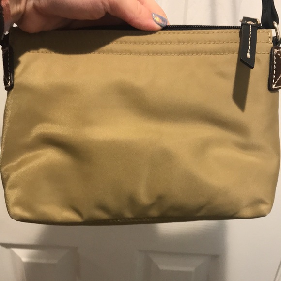 Dooney & Bourke khaki Crossbody bag. - Picture 5 of 12